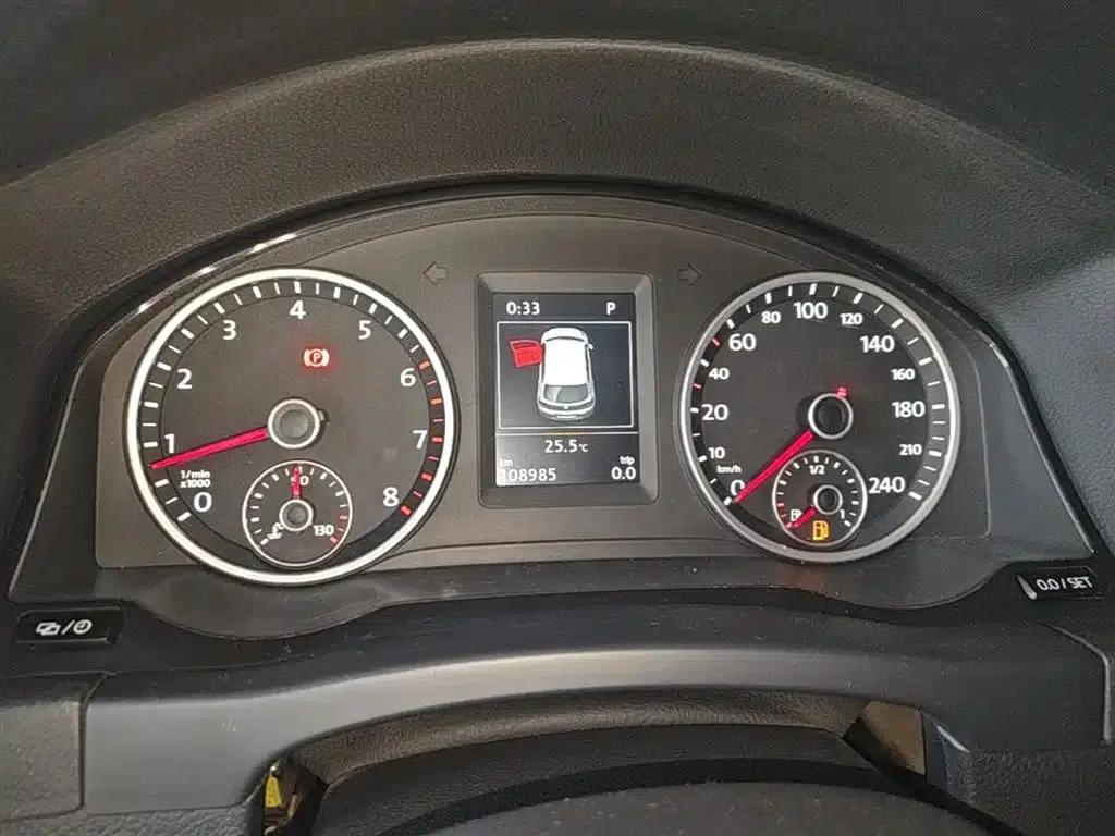 Tiguan 2015 1.8TSI Automatic 2WD Luxury — миниатюра 12