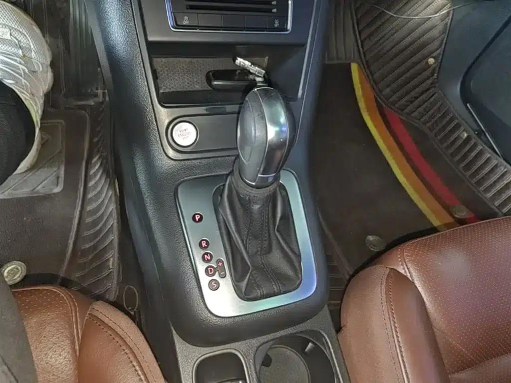 Tiguan 2015 1.8TSI Automatic 2WD Luxury — миниатюра 14