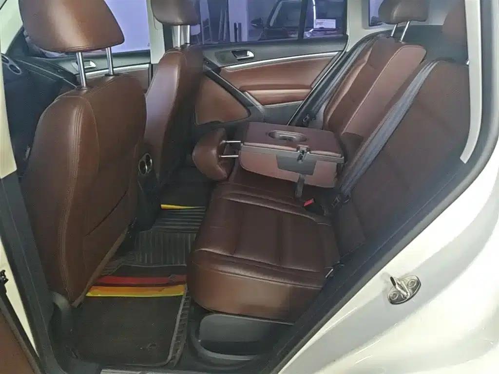 Tiguan 2015 1.8TSI Automatic 2WD Luxury — миниатюра 17
