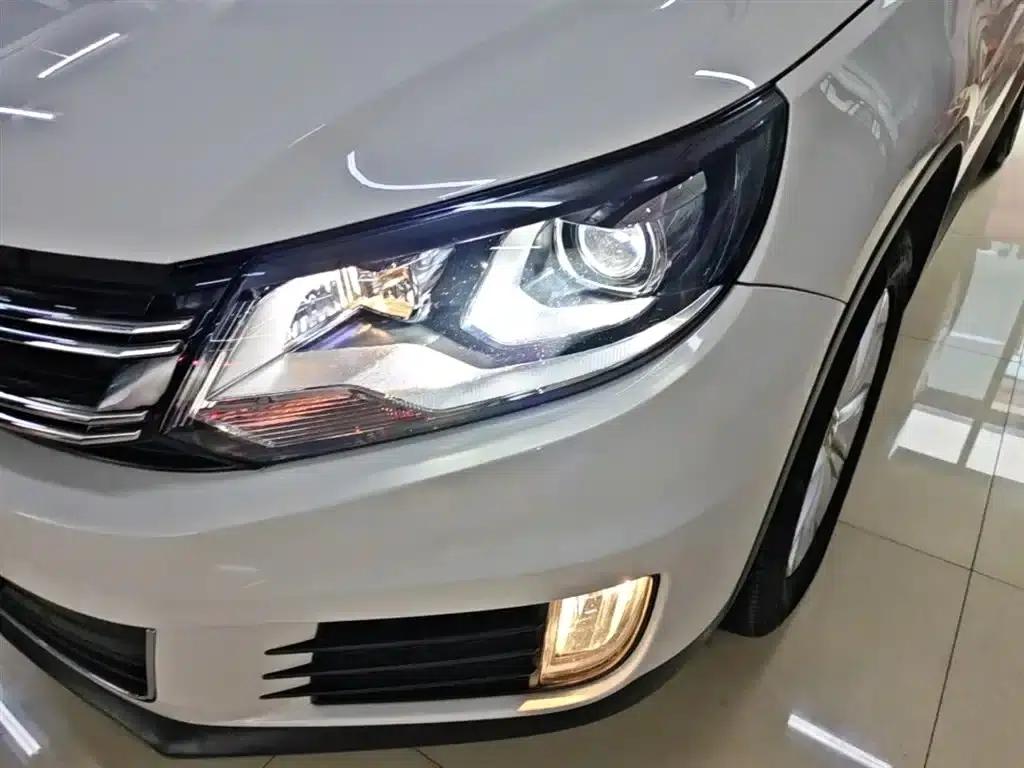 Tiguan 2016 280TSI Automatic 2WD Silk Road Comfort Edition — миниатюра 24