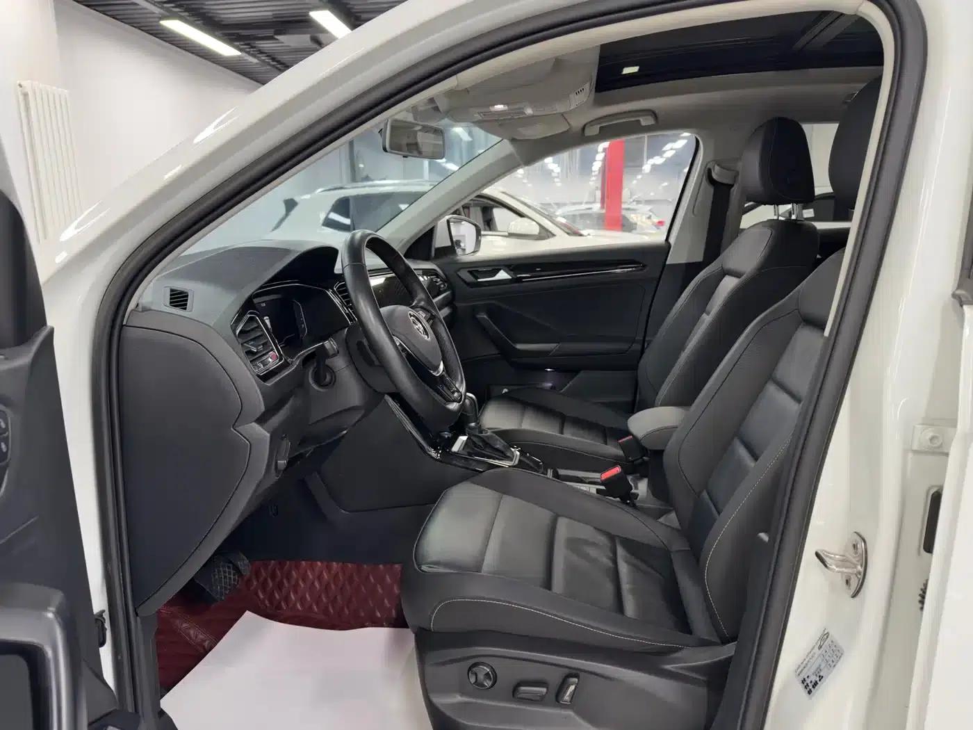 T-ROC 2021 Facelift 280TSI DSG 2WD Luxury Intelligent Edition — миниатюра 7