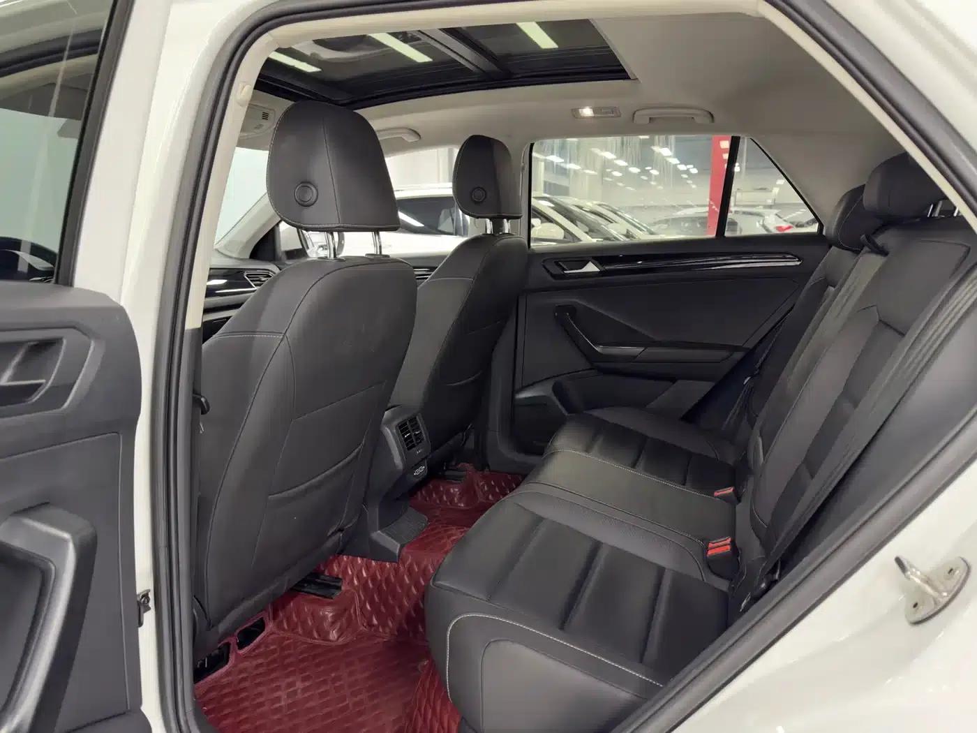 T-ROC 2021 Facelift 280TSI DSG 2WD Luxury Intelligent Edition — миниатюра 8