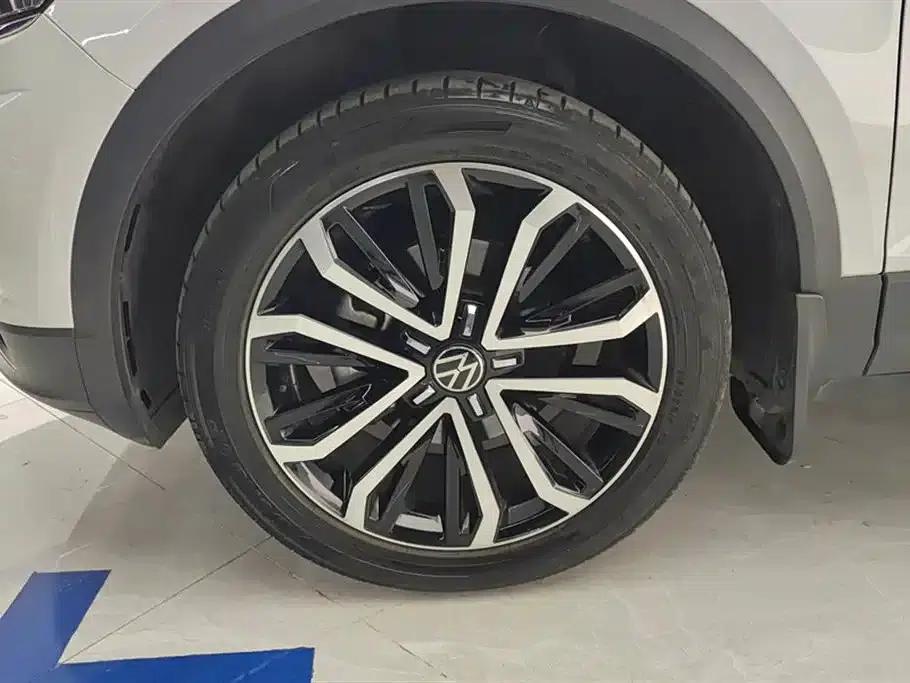 T-ROC 2021 280TSI DSG 2WD Comfort Intelligent Connectivity 30th Anniversary Edition — миниатюра 6
