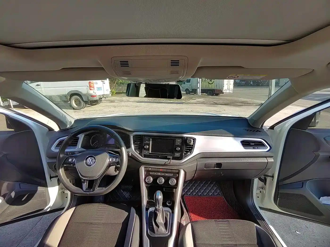 T-ROC 2020 Model 230TSI DSG 2WD Entry-Level — миниатюра 7