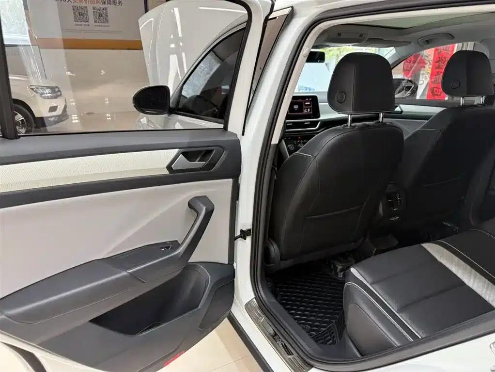 2023 T-ROC 280TSI DSG 2WD Time Edition — миниатюра 17