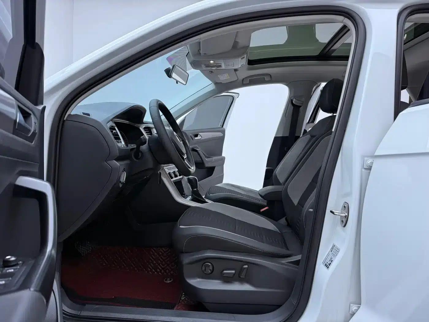 2021 T-ROC 280TSI DSG 2WD Comfort Smart Edition — миниатюра 5