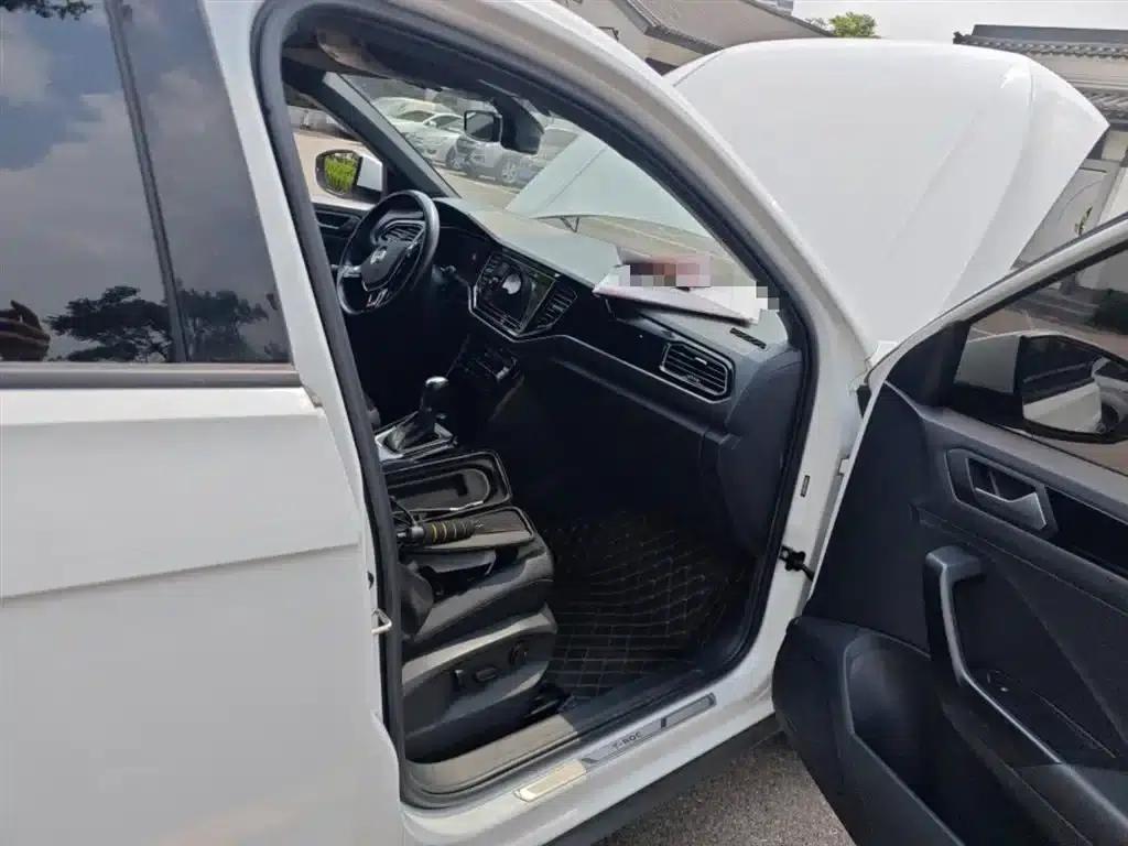 2019 T-ROC 280TSI DSG 2WD Luxury Model (National V Emission Standard) — миниатюра 20