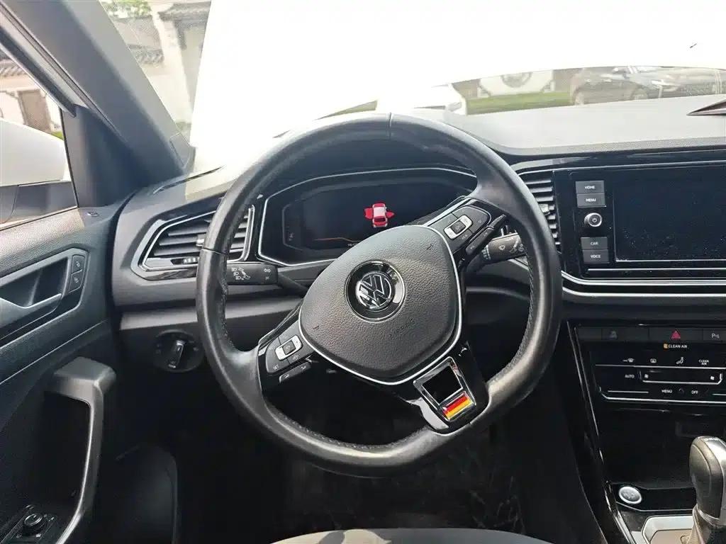 2019 T-ROC 280TSI DSG 2WD Luxury Model (National V Emission Standard) — миниатюра 3