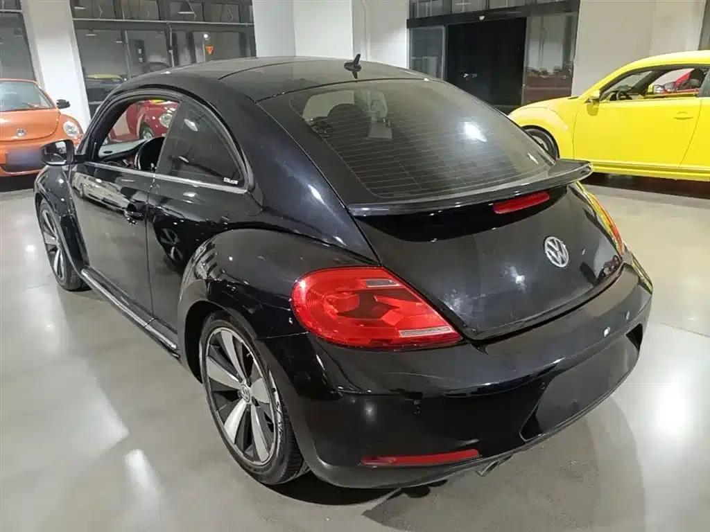 2013 Volkswagen Beetle 1.4TSI Fender Rock Edition — миниатюра 5