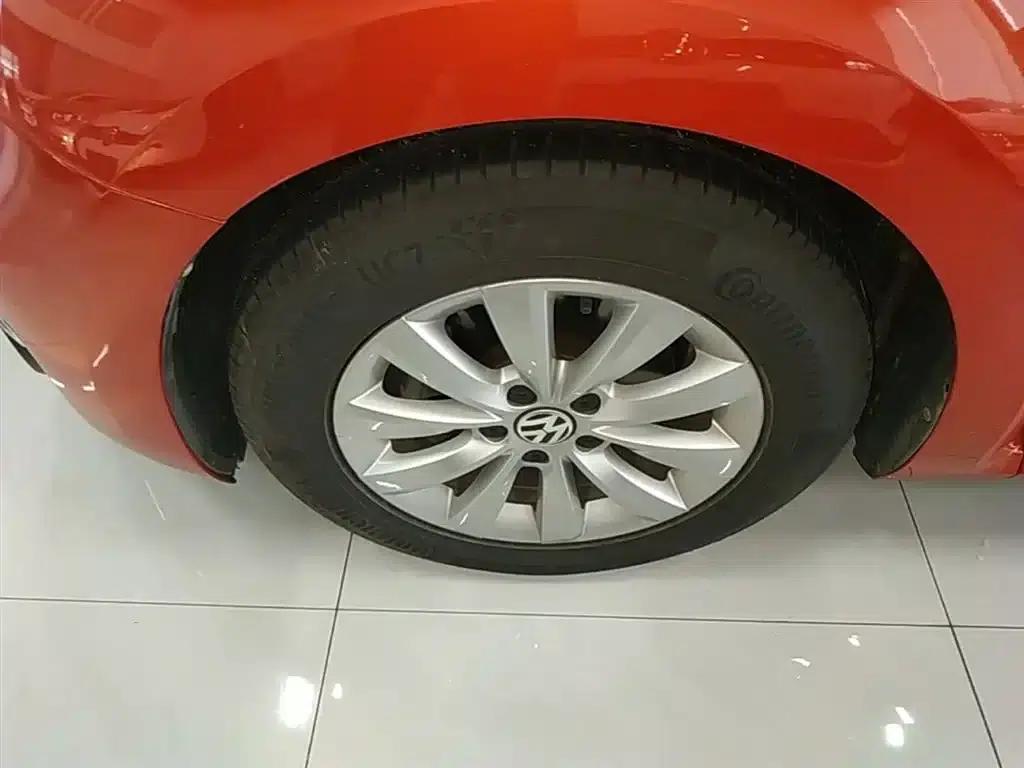 2017 Volkswagen Beetle 180TSI Comfort Edition — миниатюра 23