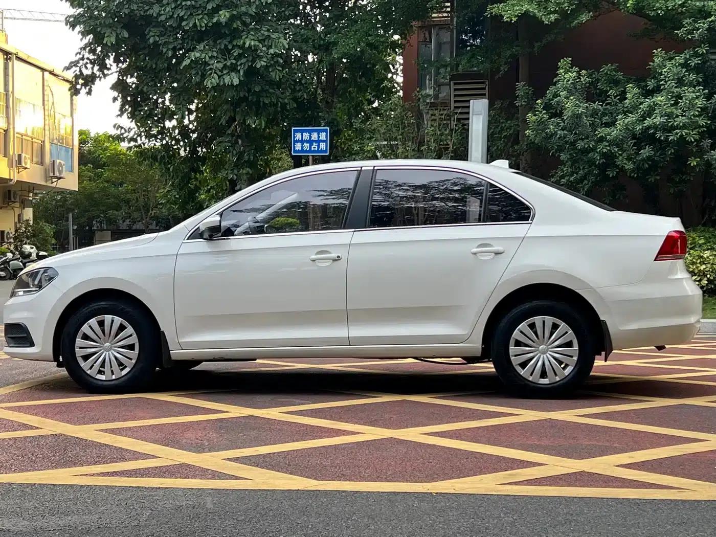 Santana 2016 1.6L Automatic Fashion Edition — миниатюра 5