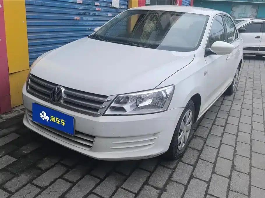 Santana 2015 1.6L Manual Fashion Edition — миниатюра 1