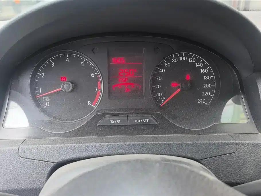 Santana 2015 1.6L Manual Fashion Edition — миниатюра 14