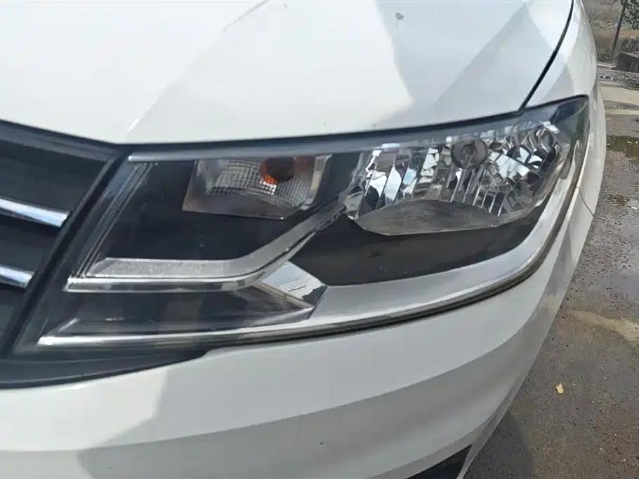 Santana 2016 1.6L Manual Fashion Edition — миниатюра 5