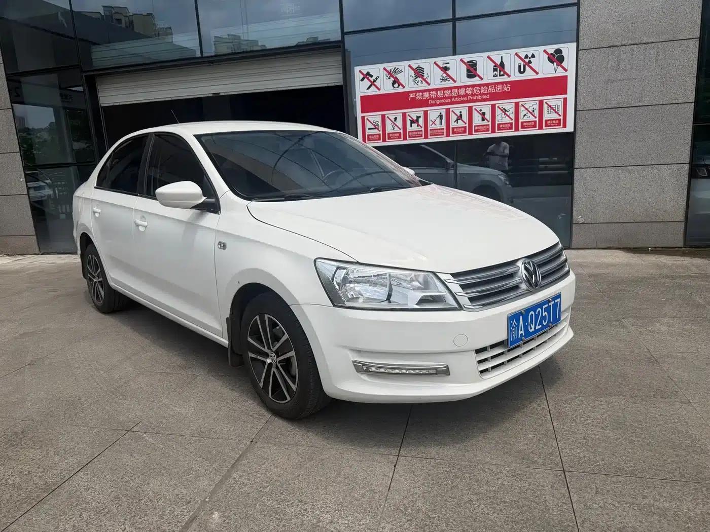 Santana 2013 1.6L Automatic Fashion Edition — миниатюра 3