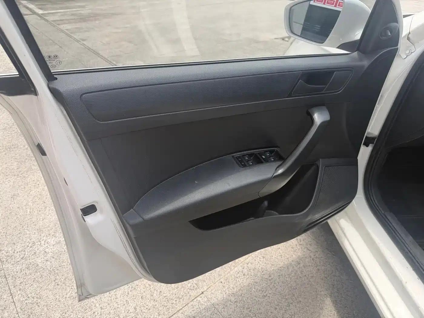 Santana 2013 1.6L Automatic Fashion Edition — миниатюра 6
