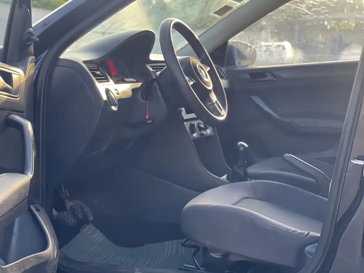 Santana 2015 1.6L Manual Fashion Edition — миниатюра 5