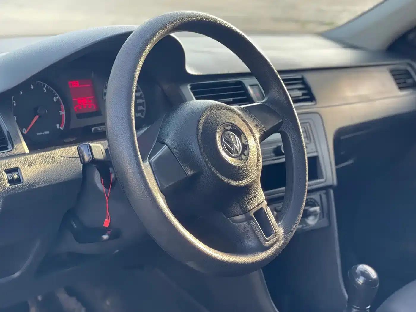 Santana 2015 1.6L Manual Fashion Edition — миниатюра 6