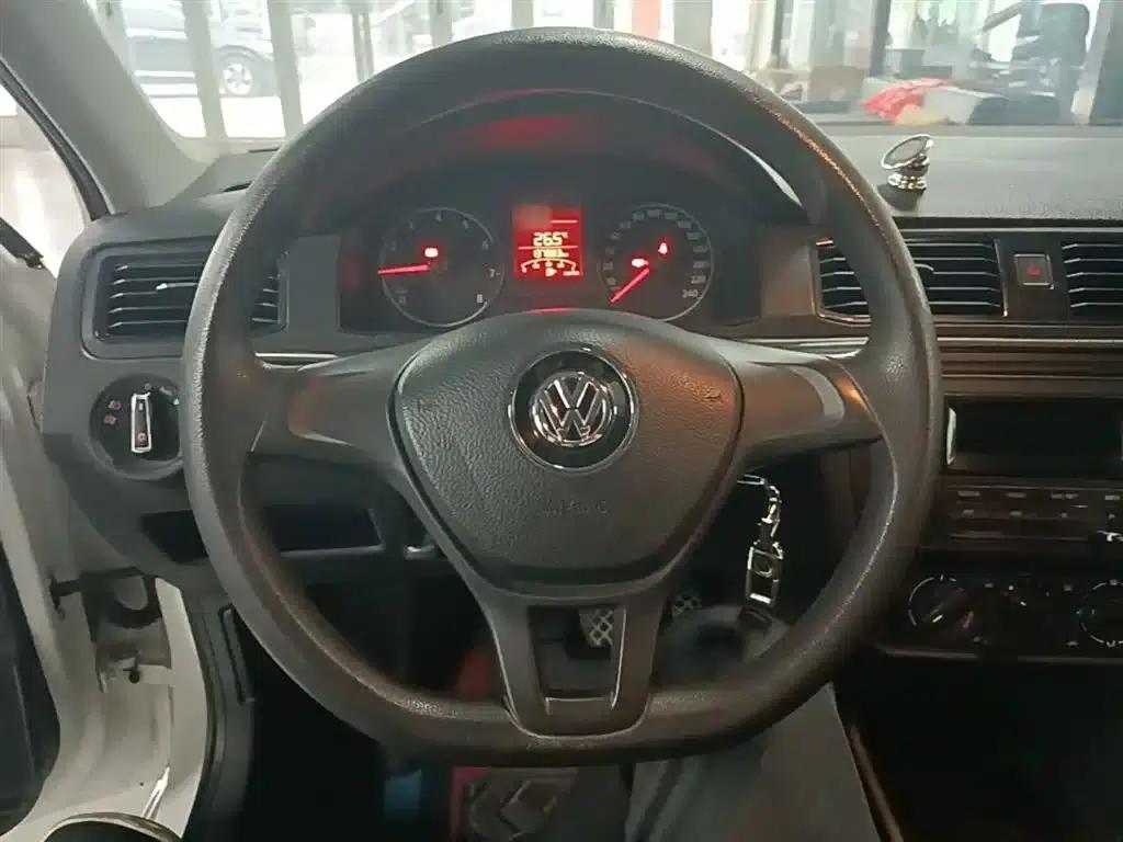 Santana 2016 1.6L Manual Fashion Edition — миниатюра 11