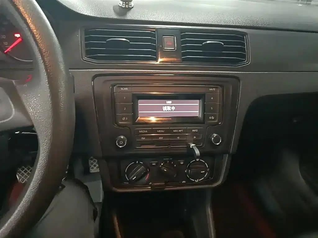 Santana 2016 1.6L Manual Fashion Edition — миниатюра 13