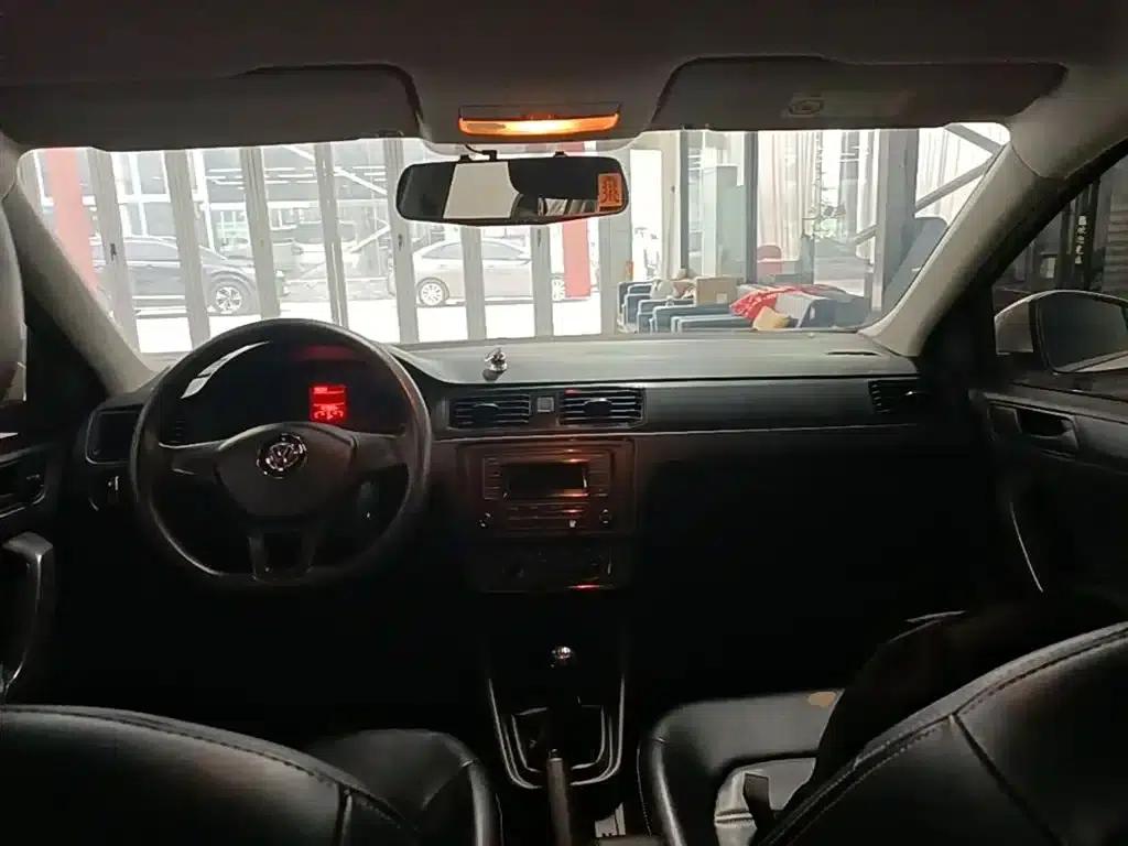 Santana 2016 1.6L Manual Fashion Edition — миниатюра 10