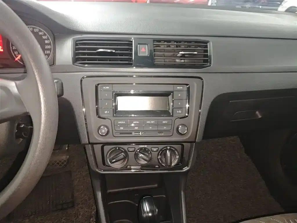 Santana 2019 1.5L Automatic Fashion Edition (National VI Emission Standard) — миниатюра 13