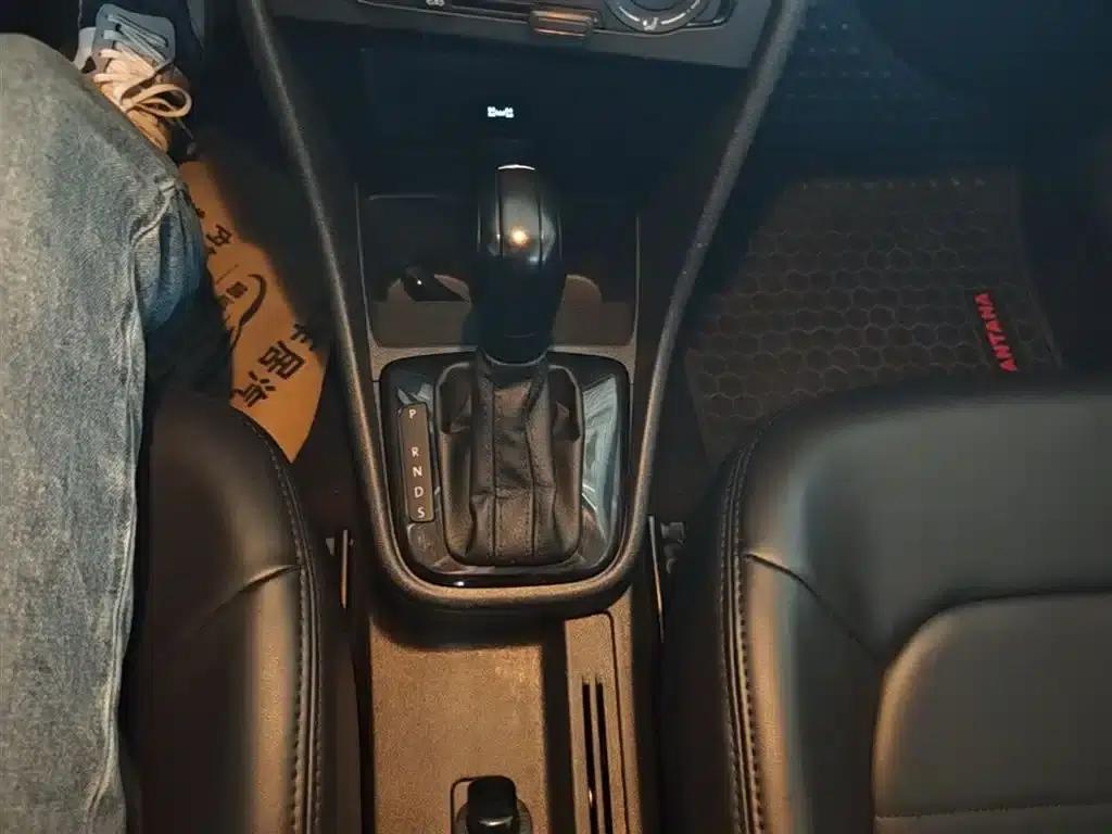 Santana 2015 Gran Lavida 1.6L Automatic Fashion Edition — миниатюра 14