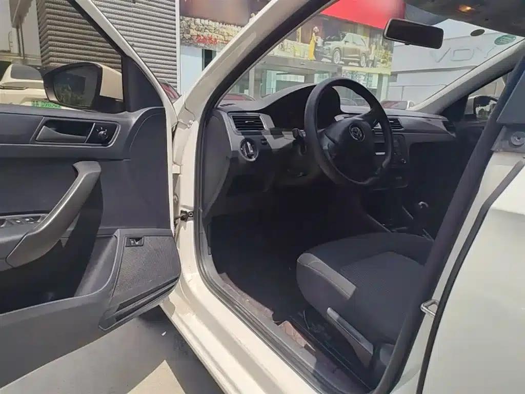 Santana 2018 1.5L Manual Fashion Edition — миниатюра 16