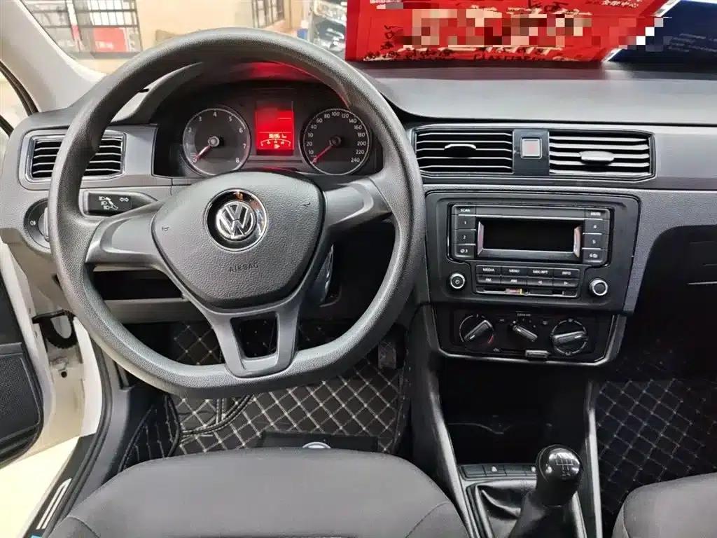 Santana 2021 1.5L Manual Fashion Edition — миниатюра 3