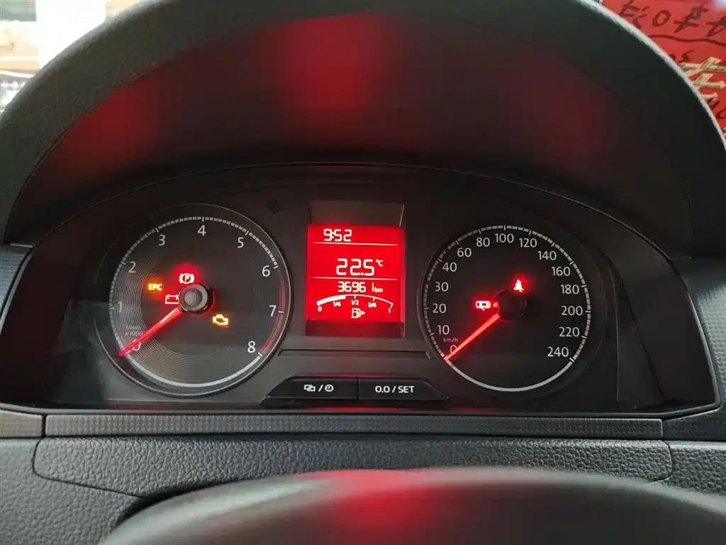 Santana 2021 1.5L Manual Fashion Edition — миниатюра 5