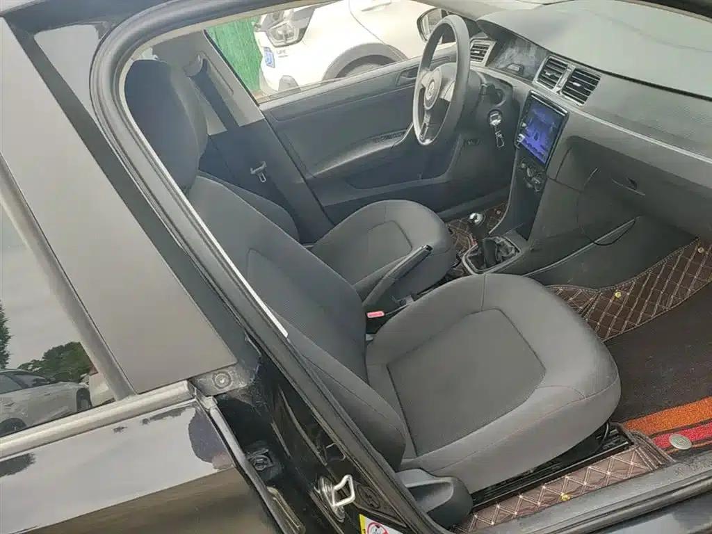 Santana 2015 1.6L Manual Fashion Edition — миниатюра 25