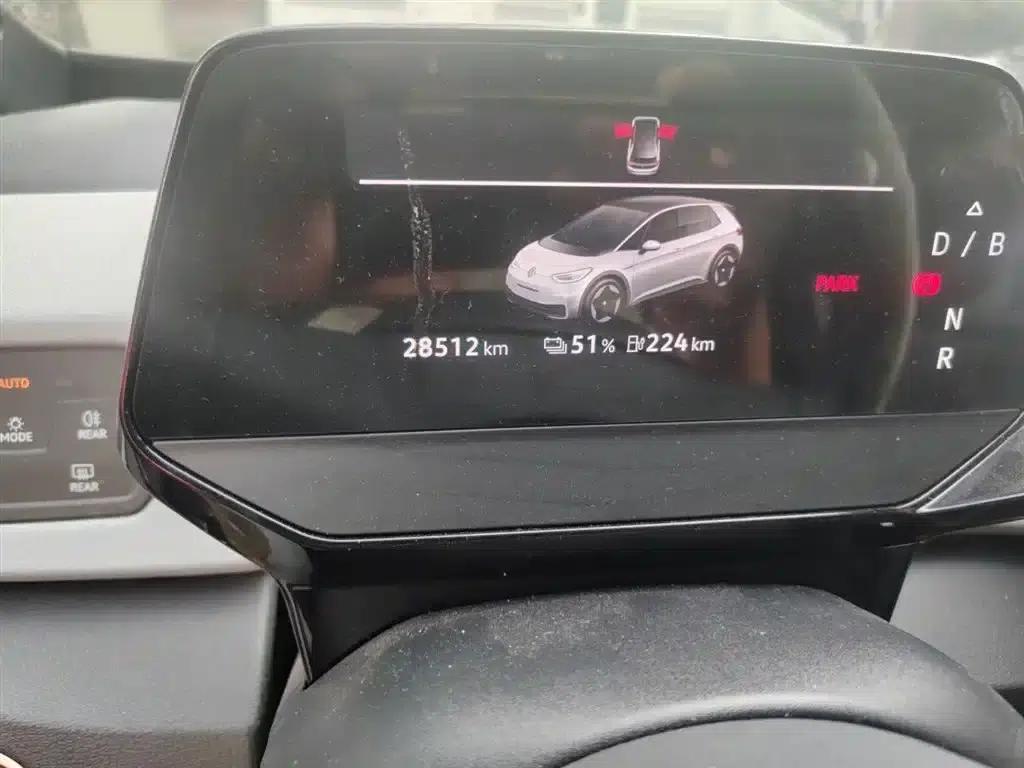 Volkswagen ID.3 2023 Upgraded Pure Smart Edition — миниатюра 8