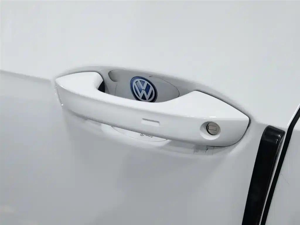 Volkswagen ID.3 2023 Pure Smart Edition — миниатюра 18