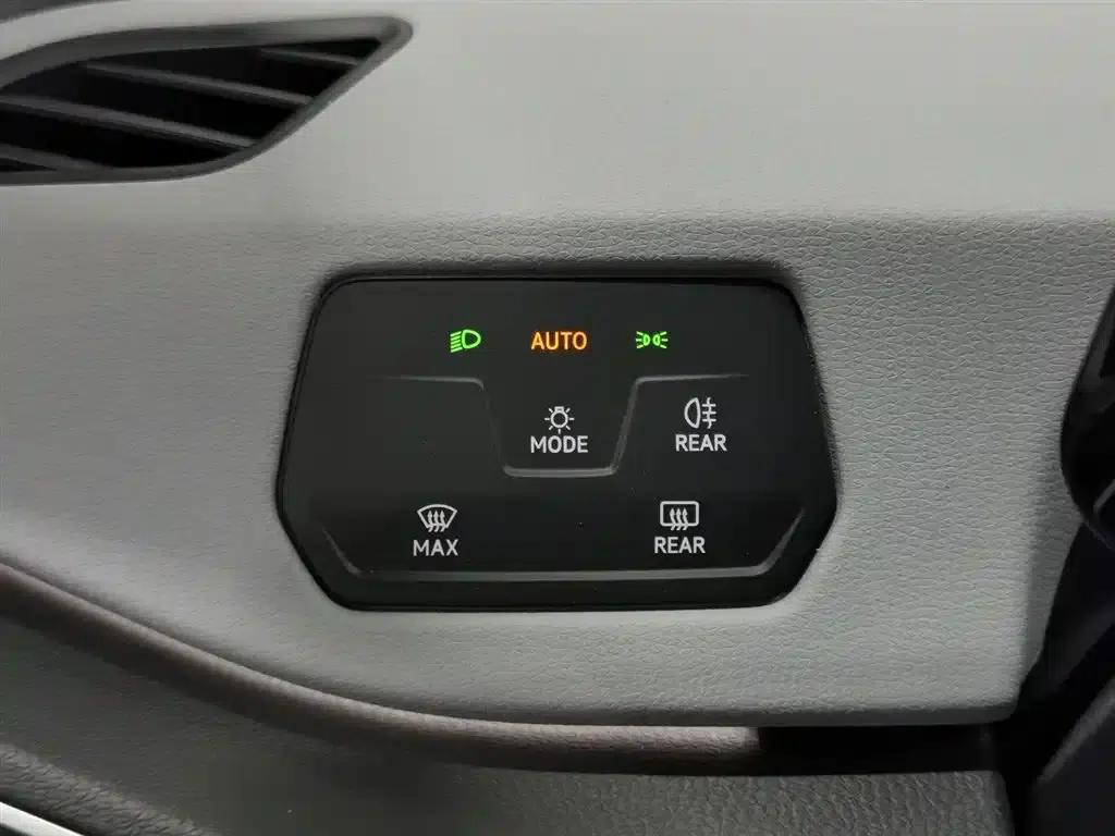 Volkswagen ID.3 2023 Pure Smart Edition — миниатюра 21