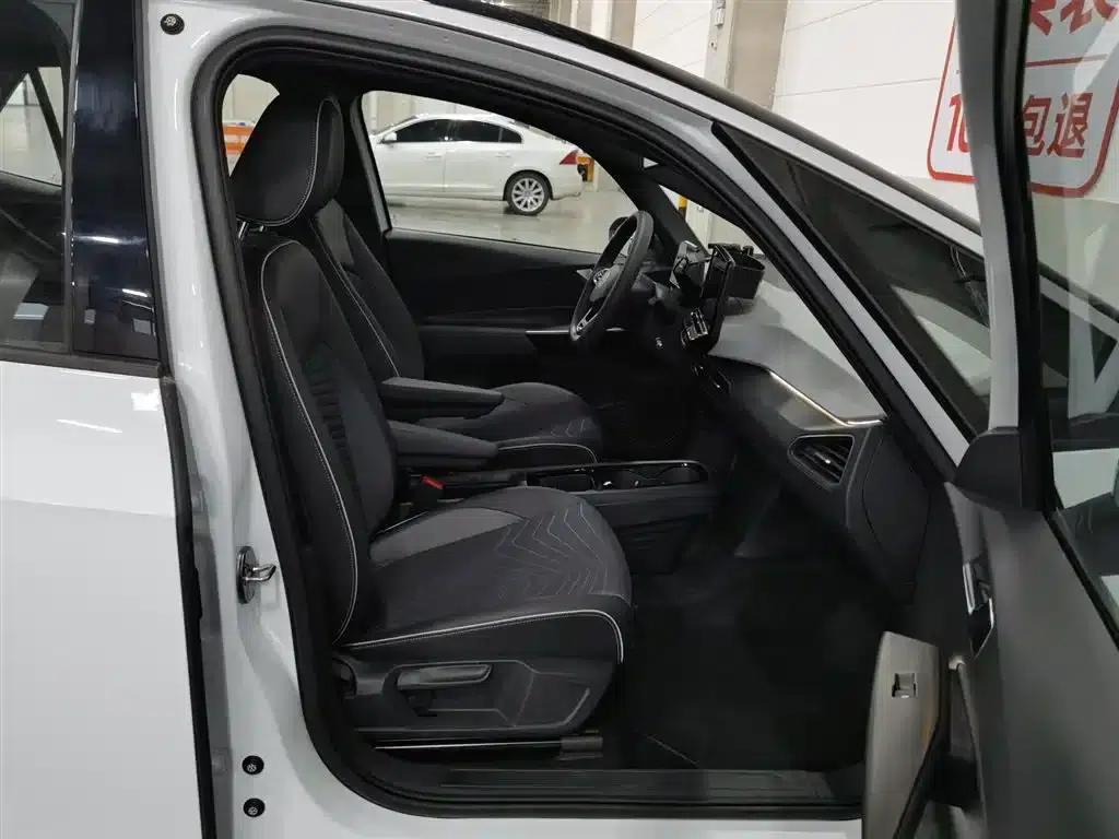 Volkswagen ID.3 2023 Pure Smart Edition — миниатюра 23