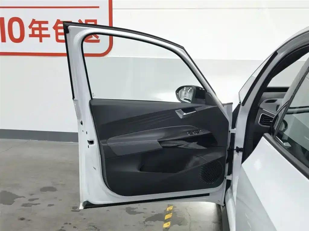 Volkswagen ID.3 2023 Pure Smart Edition — миниатюра 8