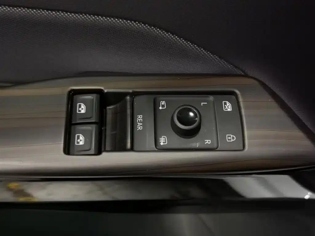 Volkswagen ID.3 2023 Pure Smart Edition — миниатюра 9