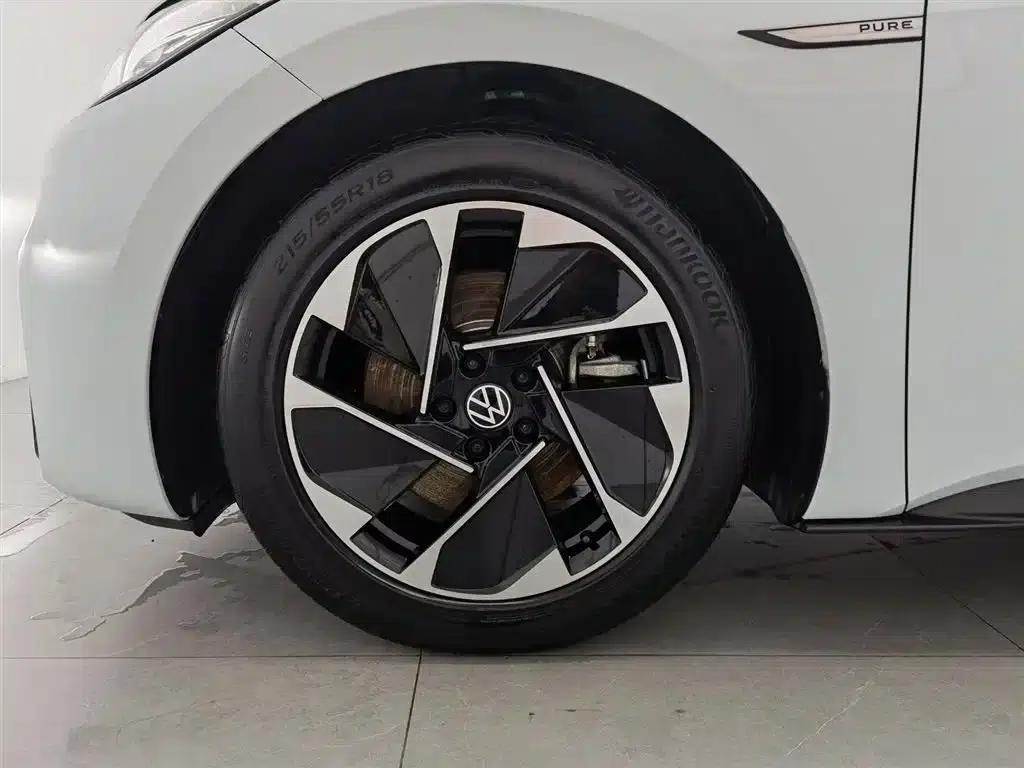 Volkswagen ID.3 2023 Upgraded Pure Smart Edition — миниатюра 17