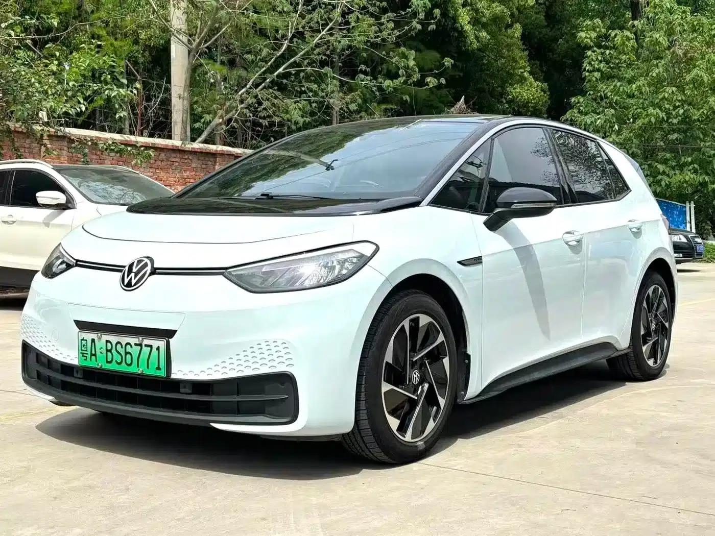 Volkswagen ID.3 2023 Upgraded Pure Smart Edition — миниатюра 1