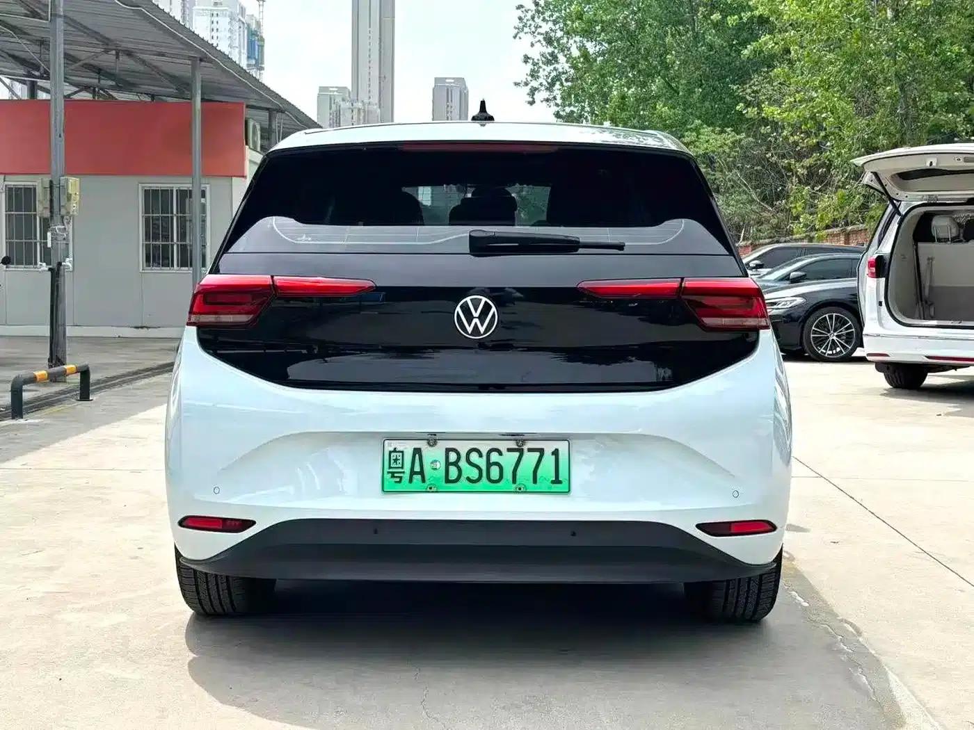 Volkswagen ID.3 2023 Upgraded Pure Smart Edition — миниатюра 5