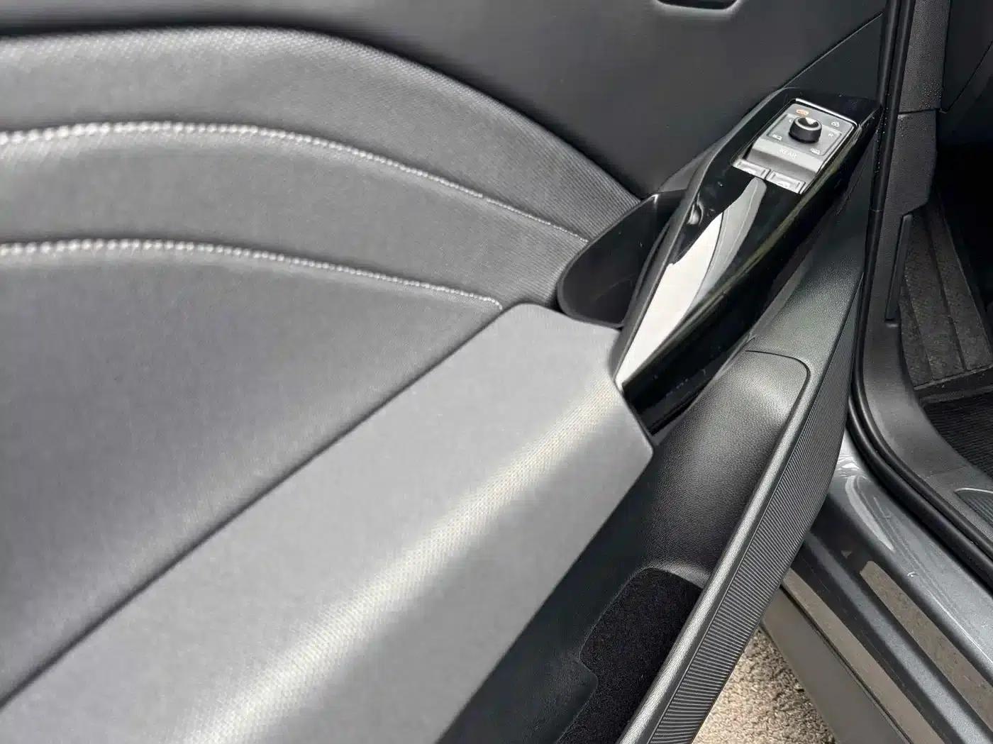 Volkswagen ID.3 2023 Upgraded Pure Smart Edition — миниатюра 12