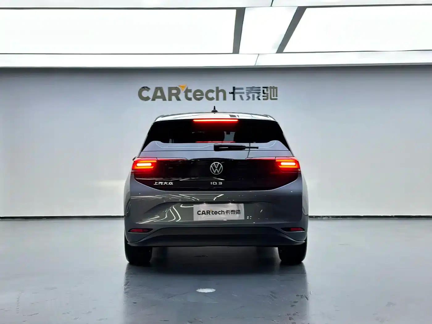 Volkswagen ID.3 2023 Pure Smart Edition — миниатюра 2