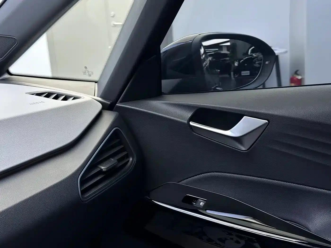 Volkswagen ID.3 2023 Pure Smart Edition — миниатюра 7