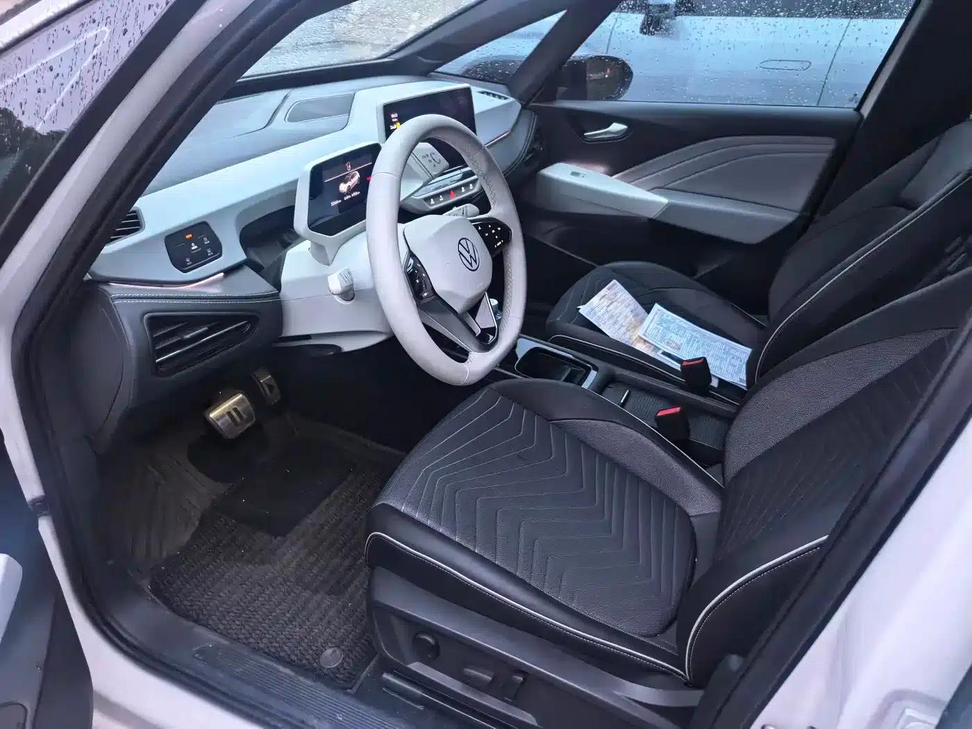 Volkswagen ID.3 2024 Outstanding Edition — миниатюра 3