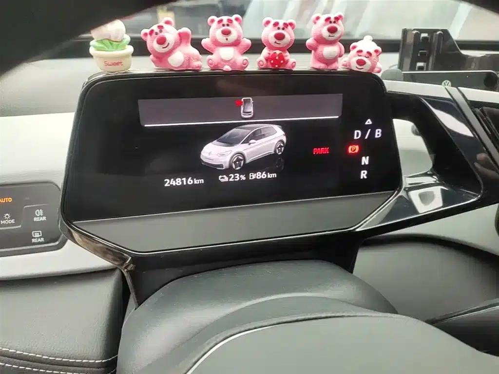 Volkswagen ID.3 2024 Outstanding Edition — миниатюра 12