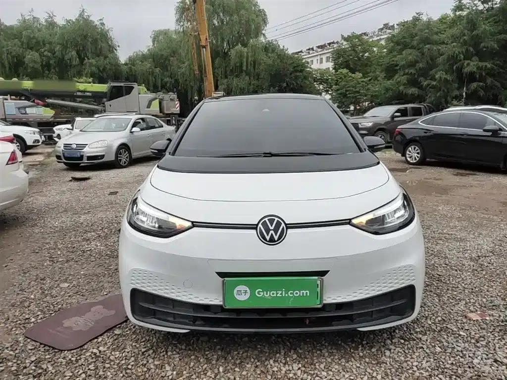 Volkswagen ID.3 2024 Outstanding Edition — миниатюра 3