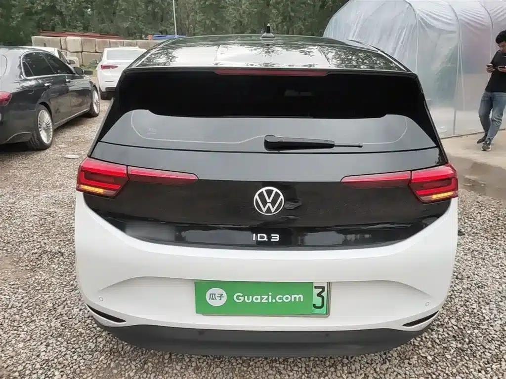Volkswagen ID.3 2024 Outstanding Edition — миниатюра 6