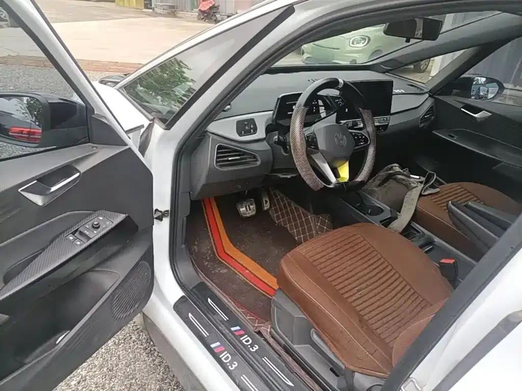 Volkswagen ID.3 2023 Upgraded Pure Smart Edition — миниатюра 16