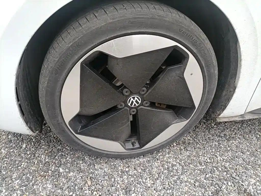 Volkswagen ID.3 2023 Upgraded Pure Smart Edition — миниатюра 23