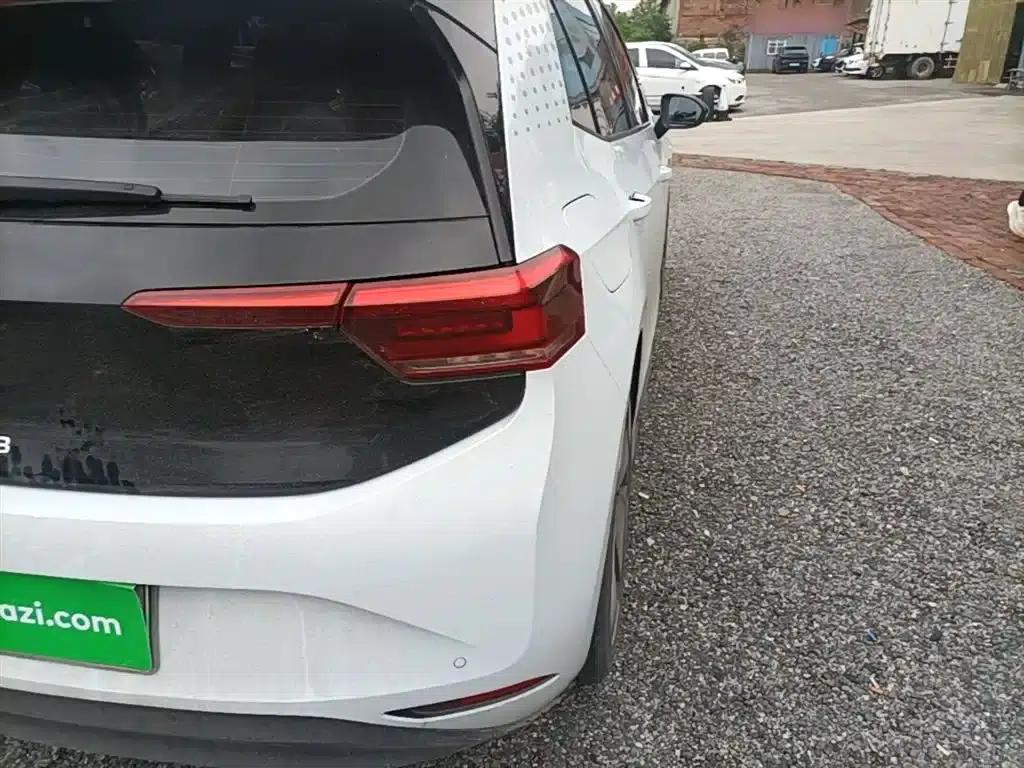 Volkswagen ID.3 2023 Upgraded Pure Smart Edition — миниатюра 8